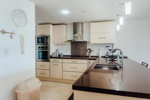 The Elegance of Oasis -3BR Apartment Beach Front