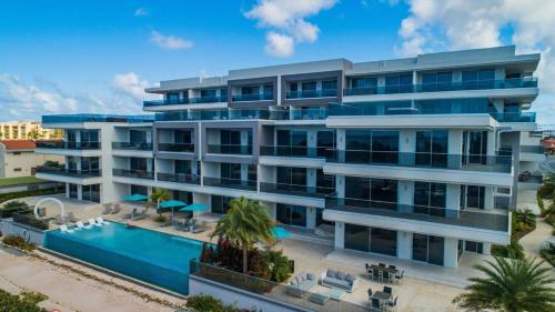 Luxurious beachfront apartment in O condominiums