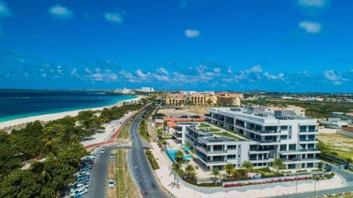 Luxurious beachfront apartment in O condominiums