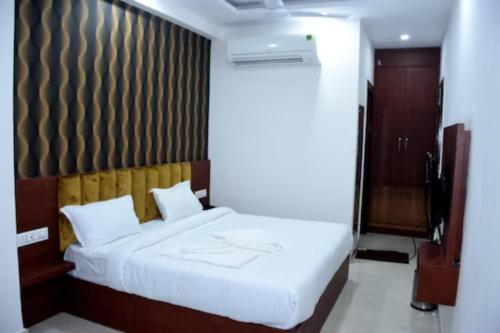 Hotel Ganga Amrit Haridwar Near Railway Station