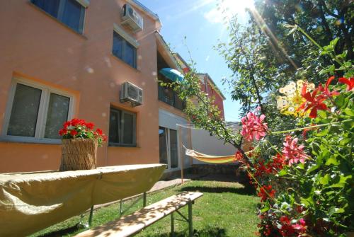 Dārzs, Apartments Darko in Rovinjsko Selo