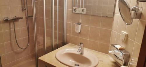 Heidehotel Soltauer Hof - image 5