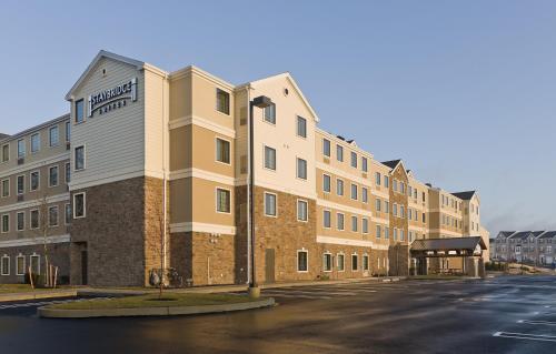 Bejárat, Staybridge Suites Montgomeryville By IHG in Montgomeryville