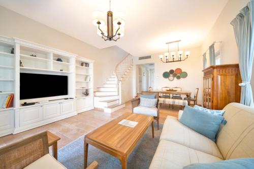 Number 27, Outstanding Corner Villa w/pool in Portville Gocek, Fethiye (Foto 5)