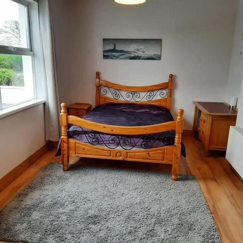 Cheerful three bedroom country cottage in Ballina