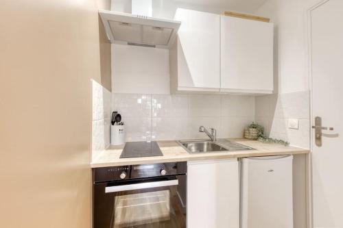 Love Life Room-Jacuzzi-Netflix-Accès-24/7-Privé (Love Life Room-Jacuzzi-Netflix-Acces-24/7-Prive) in Етамп