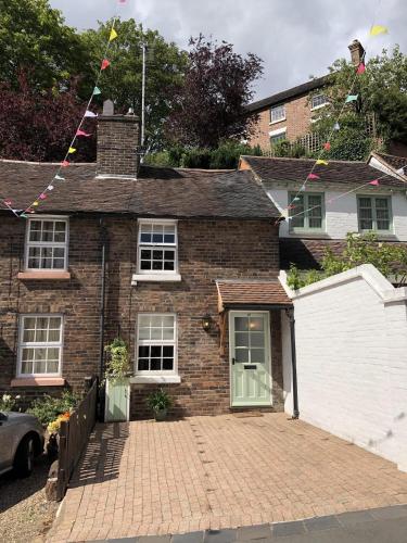 2Bed-sleeps 4-parking-superfast wifi gîte à louer Bridgnorth Railway Station