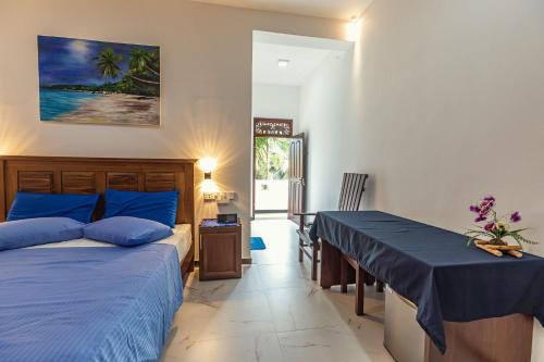 Double Room with Balcony room in Villa Talpe