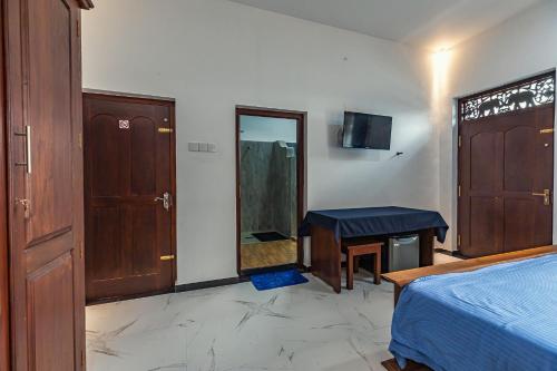 King Room with Balcony room in Villa Talpe
