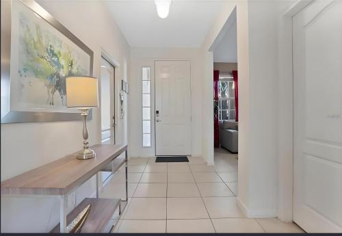Near Disney, Spacious and Beautiful in Davenport, USA