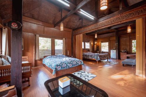 ธารทอง ลอดจ์ Tharnthong Lodge