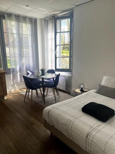 Résidence Harmonie Appartement N 2 Meublé Avec Petit Déjeuner - Apartment - Néris-les-Bains