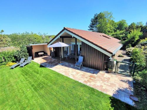 Freistehendes Ferienhaus in Rott mit eigenem Garten, schöner Weitblick, Klimaanlage, Sauna und Kamin