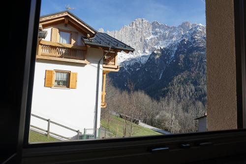 Civetta panoramic mountain home