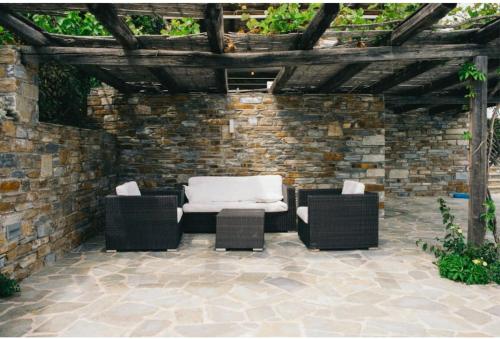 Gorgeous seaside residence in Marmari