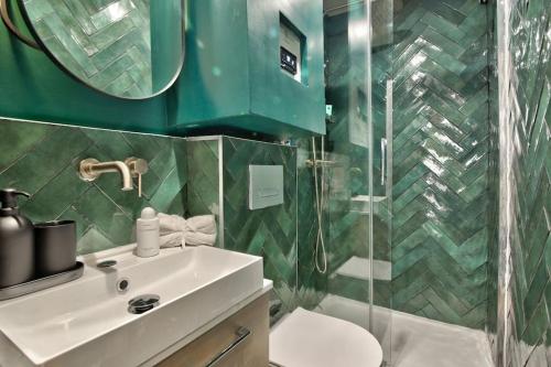 NEW ! Cosy Suite Intimate Nest Sacré Coeur Paris ! - image 7