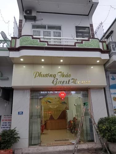 NHA NGHI PHUONG THAO in Quan Lan Island