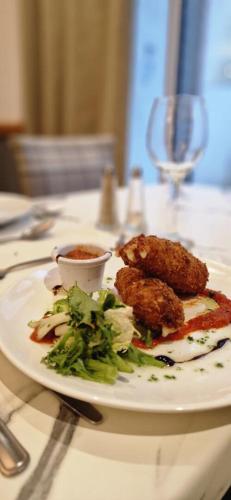 Loch Long Hotel - main image