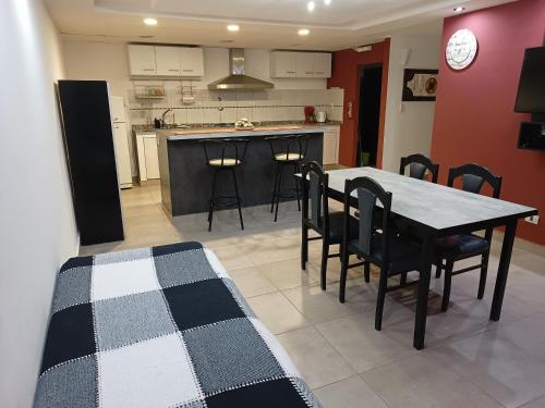 Casa Catalina zona sur in 코모도로 리바다비아