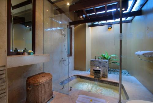 Alam Villa image 4