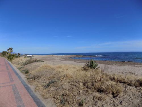 PlayaR83MED011, Cabanes (fotografie 3)