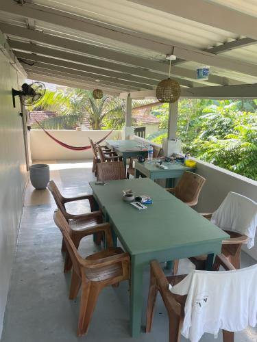 Beachbums CoLiving Midigama