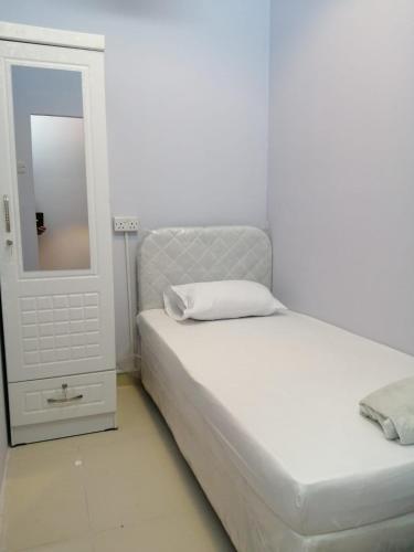 MOE Hostel BY PHM