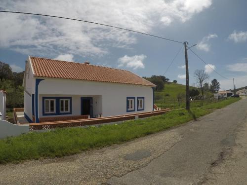 Casa do Henrique, Troviscais