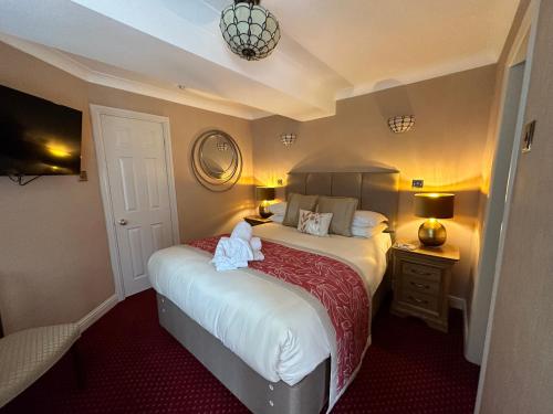 Double Room with Shower - Courtyard image 9
