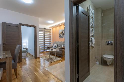 One-Bedroom Apartment image 10