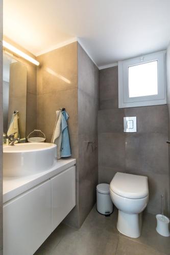 Limanaki Beach Aparment - image 4