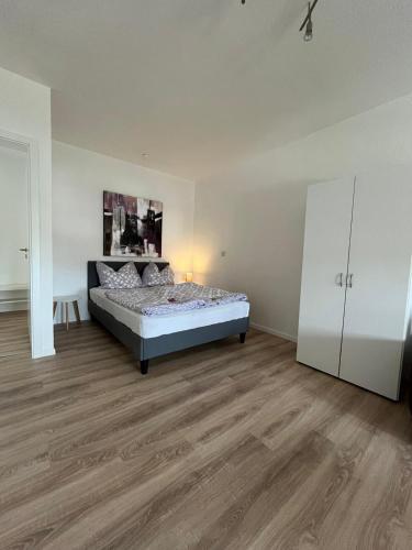 1 Raum Dachgeschosswohnung in ruhiger Lage in Limbach-Oberfrohna