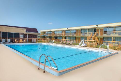 Days Inn by Wyndham Salem, IL in Salem, USA
