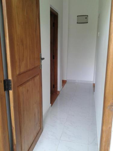 อุทรยา เกสต์ (Oudarya Guest) in โปลอนนารุวา