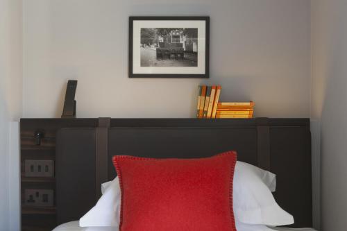 The Laslett, London (photo 5)