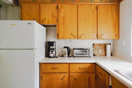 Get away from it all Rock Elm in Sydney Forks (NS)