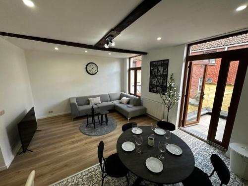 Charming Canal-Side Apartment in the Heart of Gent