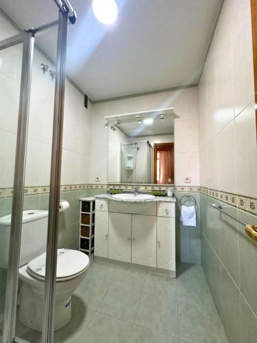 Apartamento Acogedor al lado del Estadio Bernabéu - image 8
