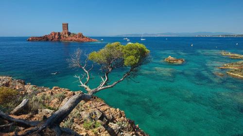 Surrounding environment, Appartement duplex a Frejus cote d'azur in Bellevue