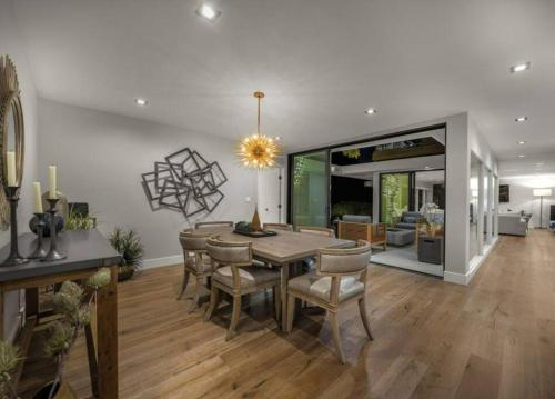 Hollywood Hills Oasis: The Ultimate Luxury Retreat in Los Angeles, USA