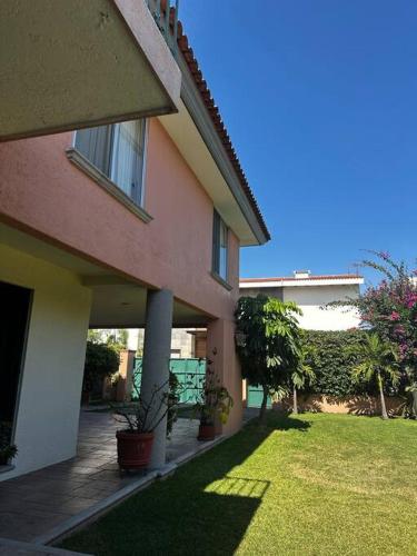 Casa de los abuelos Casa de los abuelos