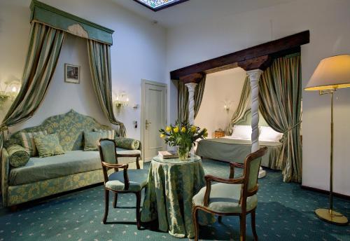 Junior Suite image 5