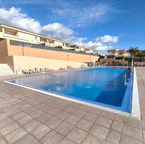 LUNA - AC, 2 pools, panoramic ocean, private garage, fibre net, Puerto de Santiago (fotografie 7)