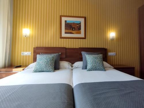 Hotel Arcos Catedral - image 14