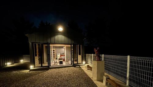 Yangyang Sloskip in สนามบินยางยาง