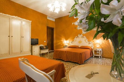 Palazzo Guardi - image 9