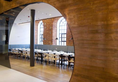 Vienna House by Wyndham Andel's Lodz