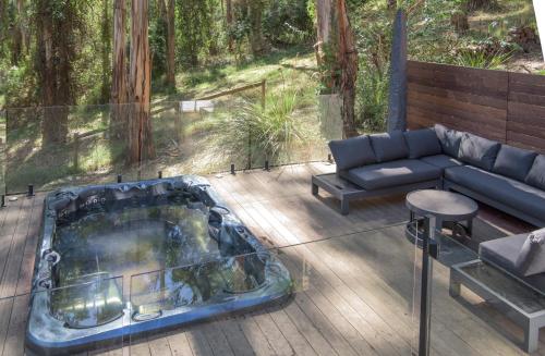 Pezsgőfürdő, 100 négyzetméteres, 4 hálószobás Villa 3 fürdőszobával Upwey területén (Elliott Lodge - for Family/Pets) in Ferntree Gully