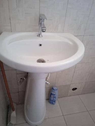 3 bedroom, free Wi-fi, Aircon & Hot water, Tujering (photo 8)