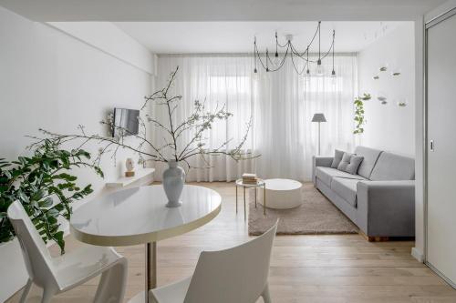 Holeckova Apartments - Prague